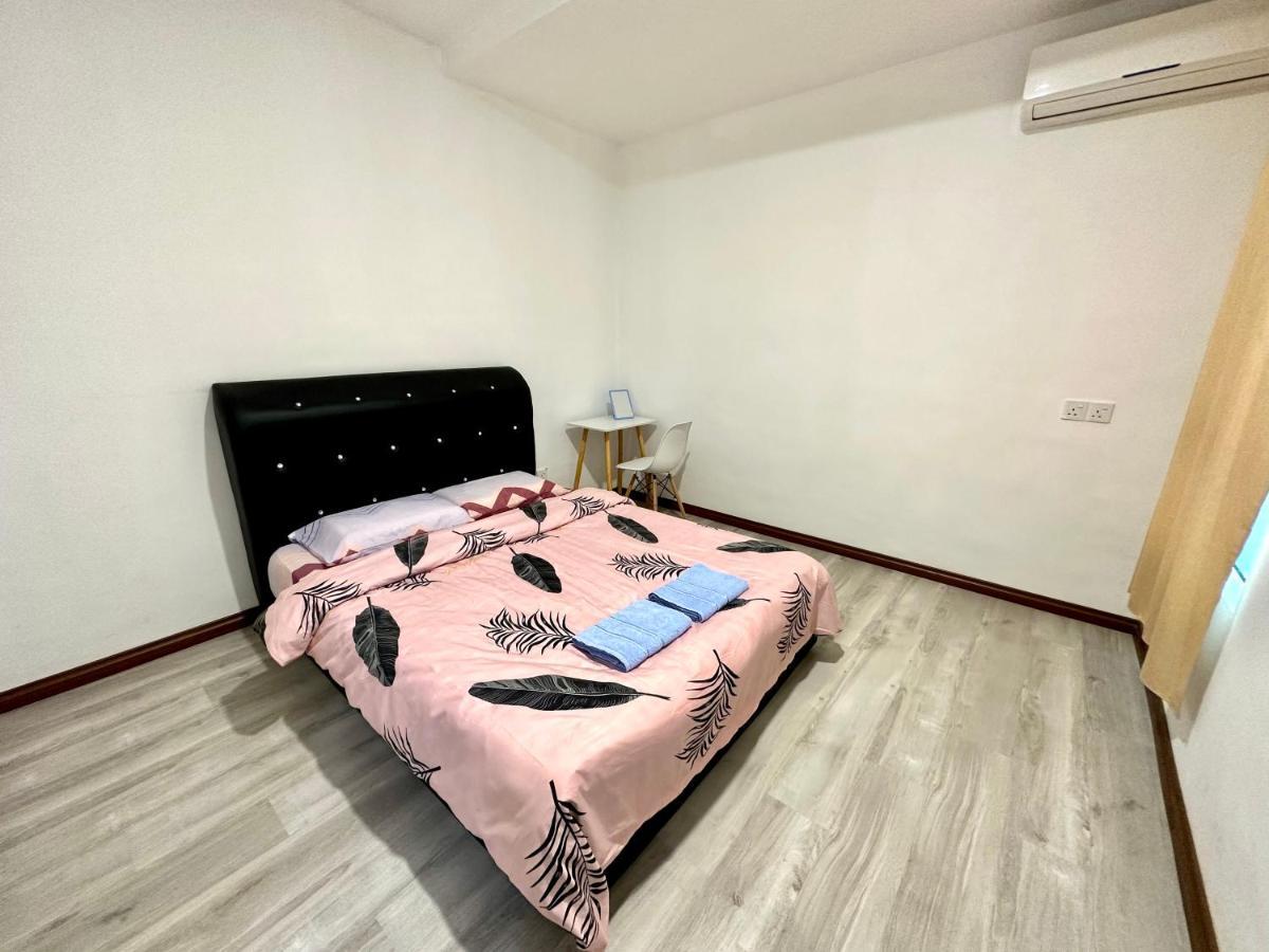Springfield 3-Storey Cheerful Townhouse #Yoyo Homestay Sandakan Exterior photo