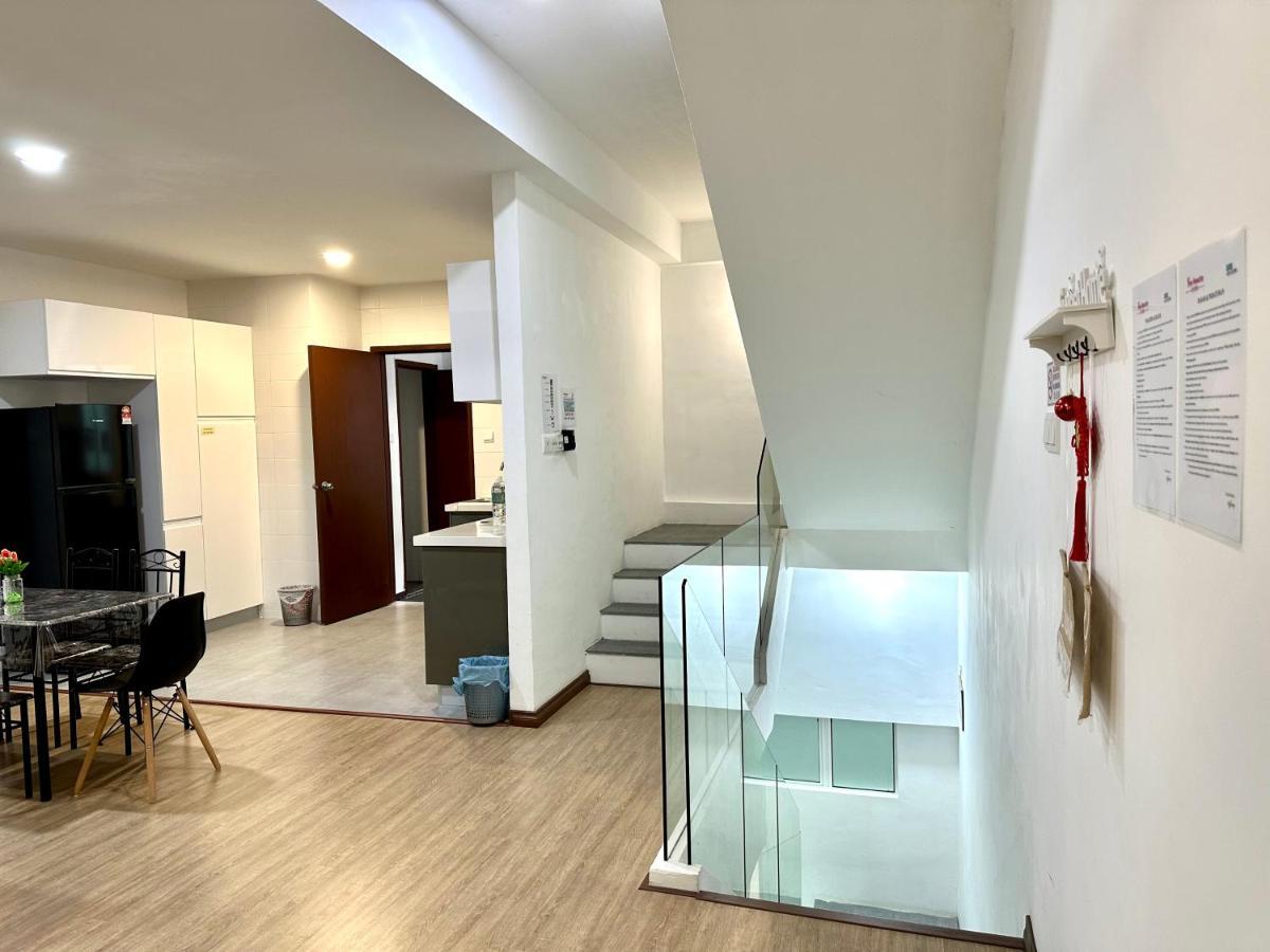 Springfield 3-Storey Cheerful Townhouse #Yoyo Homestay Sandakan Exterior photo