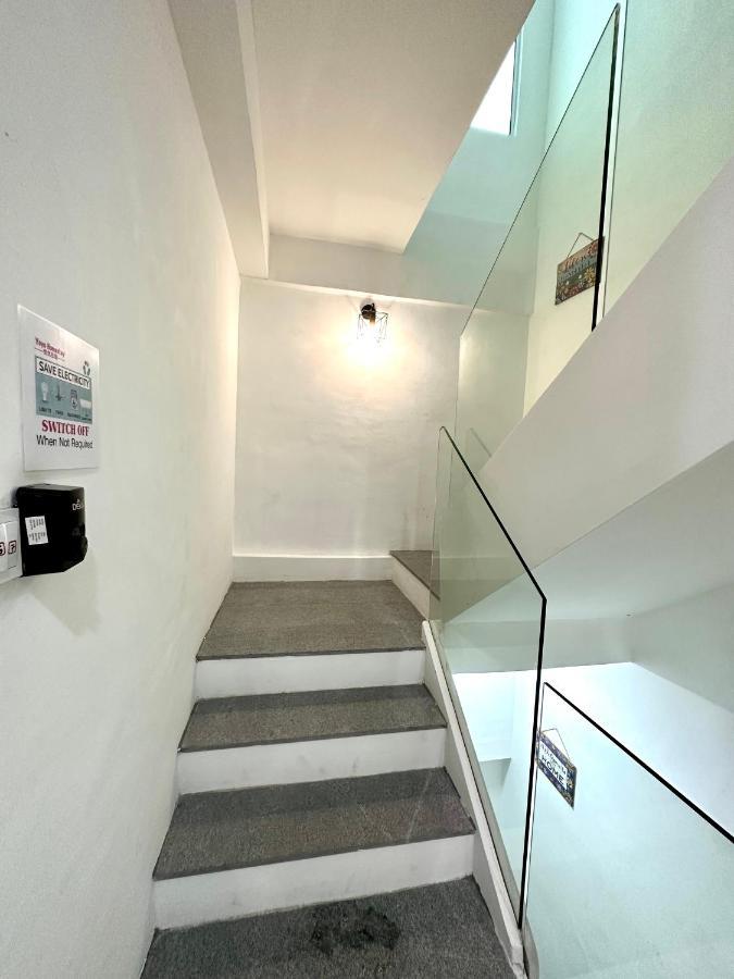 Springfield 3-Storey Cheerful Townhouse #Yoyo Homestay Sandakan Exterior photo