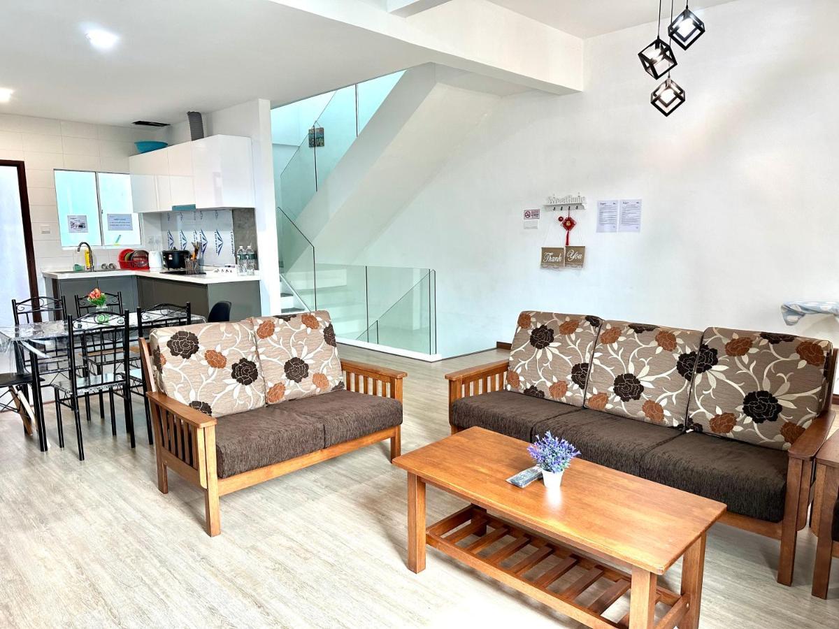 Springfield 3-Storey Cheerful Townhouse #Yoyo Homestay Sandakan Exterior photo