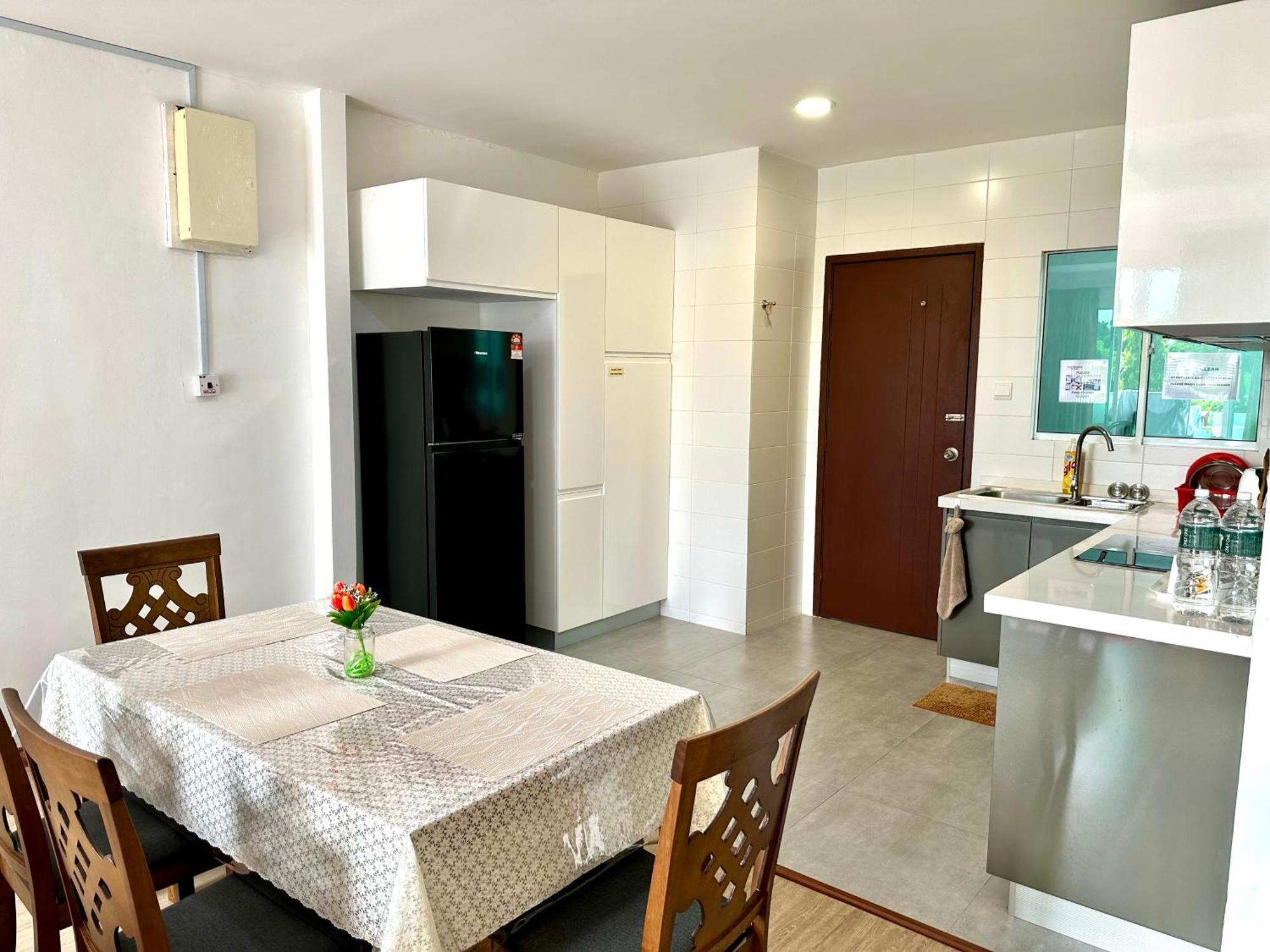 Springfield 3-Storey Cheerful Townhouse #Yoyo Homestay Sandakan Exterior photo